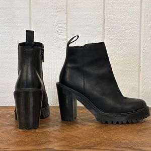 Dr. Martens Magdalena Women's Leather Heeled Chelsea Boots